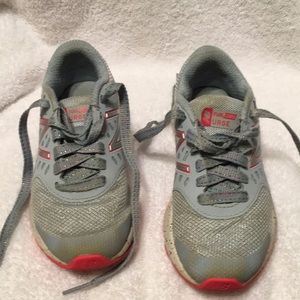 New Balance girl’s sneakers toddler size 11 Wide